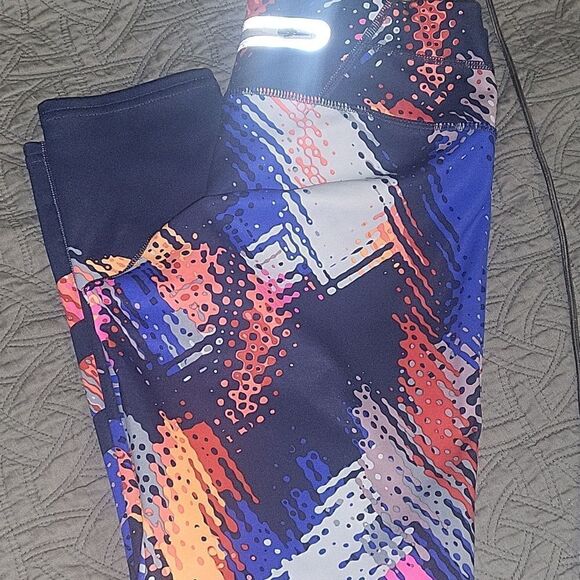 ATHLETA Lava Sonar Legging - Picture 4 of 4